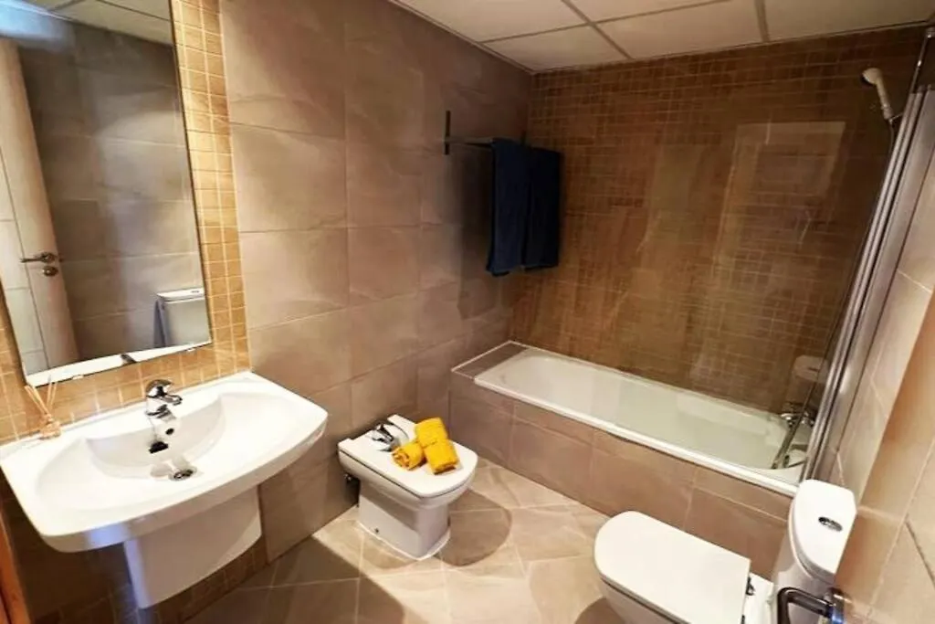 Apartamento Con Parking Privado - Av. Carlos Haya Apartamento Málaga